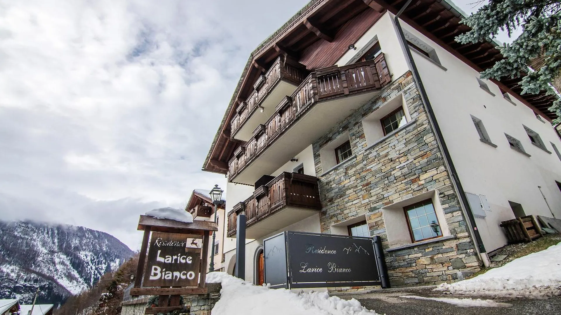 Residence Larice Bianco App N3 Campodolcino Aparthotel