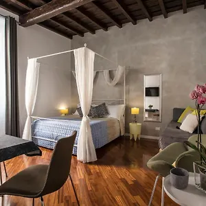 https://apartment-near-trevi-fountain.it-romehotels.com
